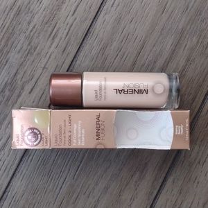 Mineral Fusion Full Coverage Foundation Cool 2- light